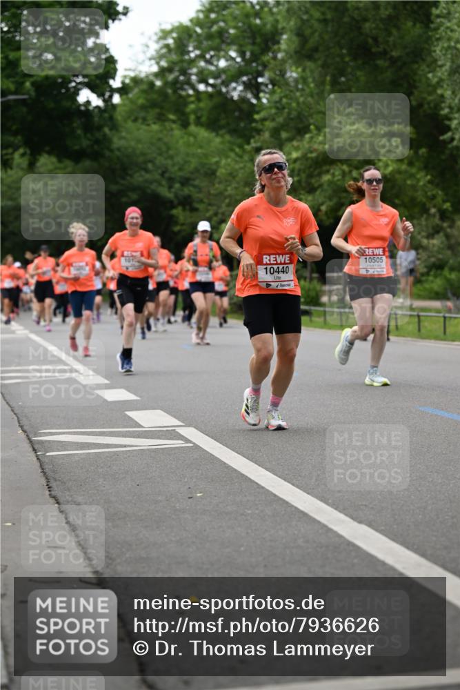 15.06.2025 - REWE Women's Run Dr. Thomas Lammeyer http://msf.ph/oto/7936626 15.06.2025 09:19:29 Laufen 10505, 10440 meine-sportfotos.de