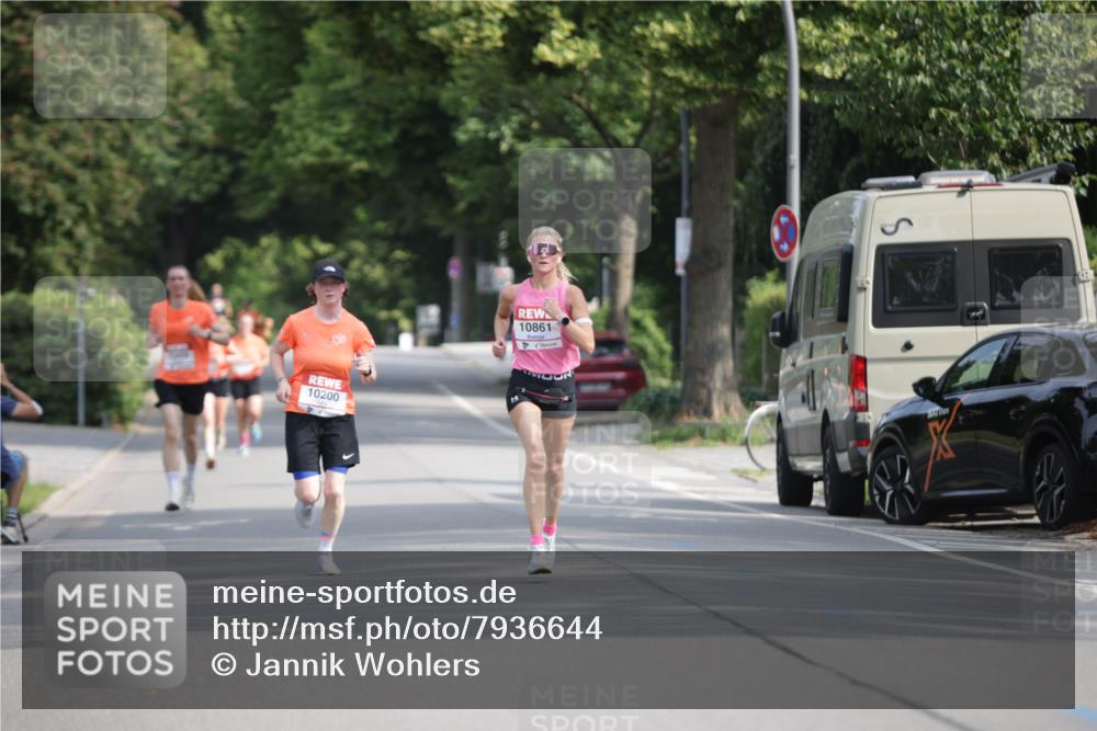 15.06.2025 - REWE Women's Run Jannik Wohlers http://msf.ph/oto/7936644 15.06.2025 08:42:50 Laufen 10200, 10861 meine-sportfotos.de