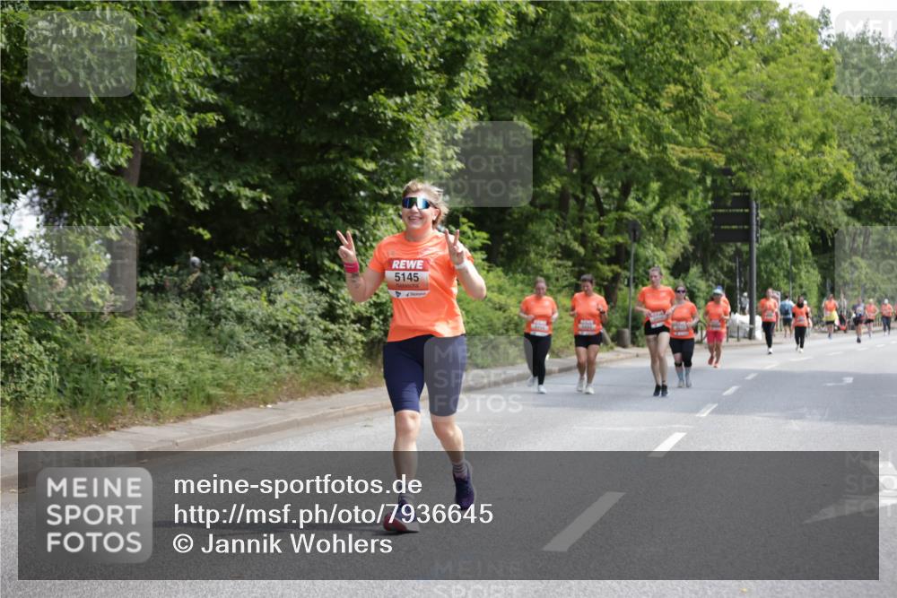 15.06.2025 - REWE Women's Run Jannik Wohlers http://msf.ph/oto/7936645 15.06.2025 10:13:33 Laufen 5145 meine-sportfotos.de
