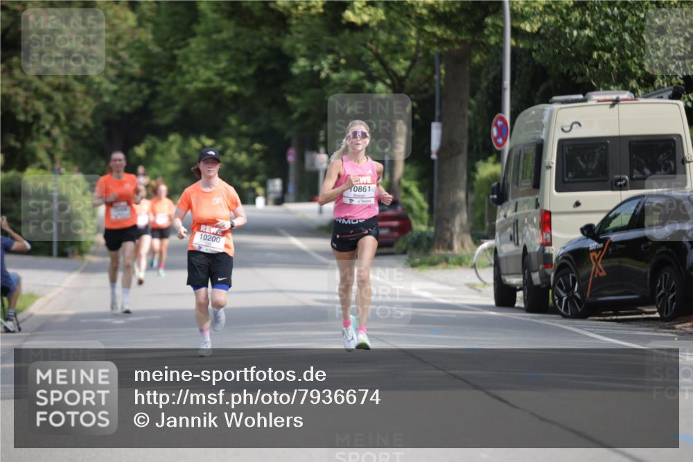 15.06.2025 - REWE Women's Run Jannik Wohlers http://msf.ph/oto/7936674 15.06.2025 08:42:50 Laufen 10200, 10861 meine-sportfotos.de