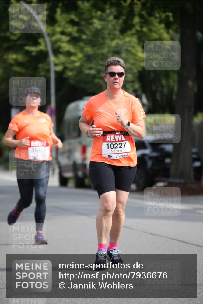 15.06.2025 - REWE Women's Run Jannik Wohlers http://msf.ph/oto/7936676 15.06.2025 09:54:41 Laufen 10415, 10227 meine-sportfotos.de