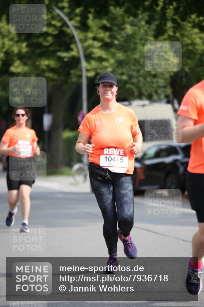 15.06.2025 - REWE Women's Run Jannik Wohlers http://msf.ph/oto/7936718 15.06.2025 09:54:42 Laufen 10415 meine-sportfotos.de