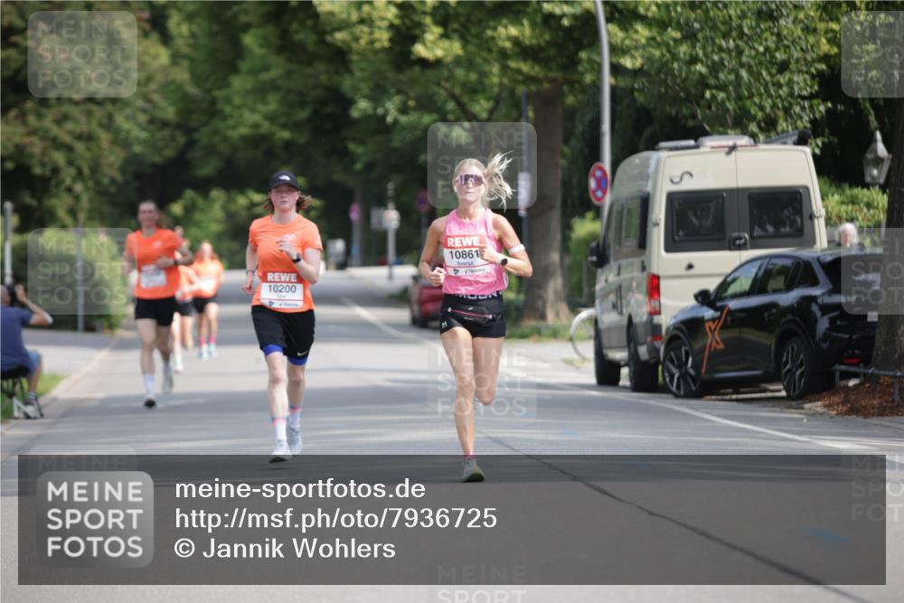 15.06.2025 - REWE Women's Run Jannik Wohlers http://msf.ph/oto/7936725 15.06.2025 08:42:52 Laufen 10200, 10861 meine-sportfotos.de