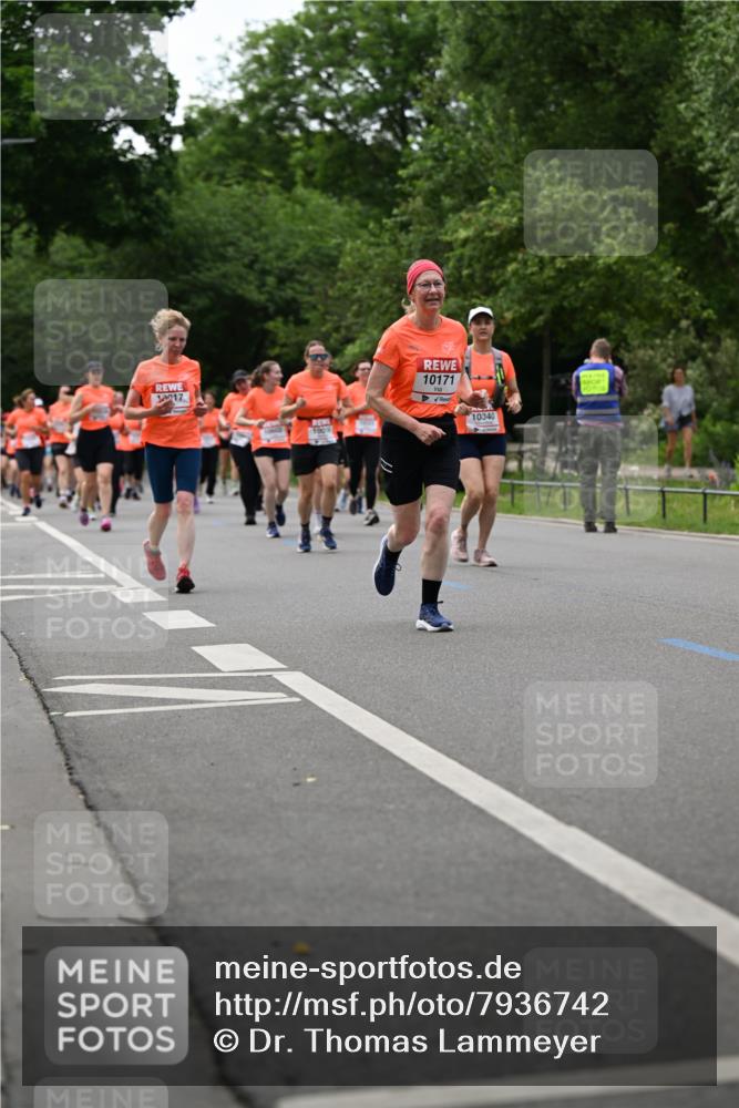 15.06.2025 - REWE Women's Run Dr. Thomas Lammeyer http://msf.ph/oto/7936742 15.06.2025 09:19:31 Laufen 10171 meine-sportfotos.de
