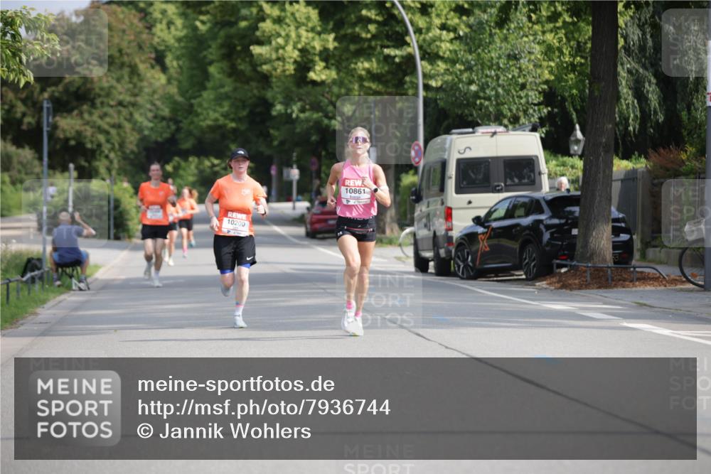 15.06.2025 - REWE Women's Run Jannik Wohlers http://msf.ph/oto/7936744 15.06.2025 08:42:52 Laufen 10200, 10861 meine-sportfotos.de