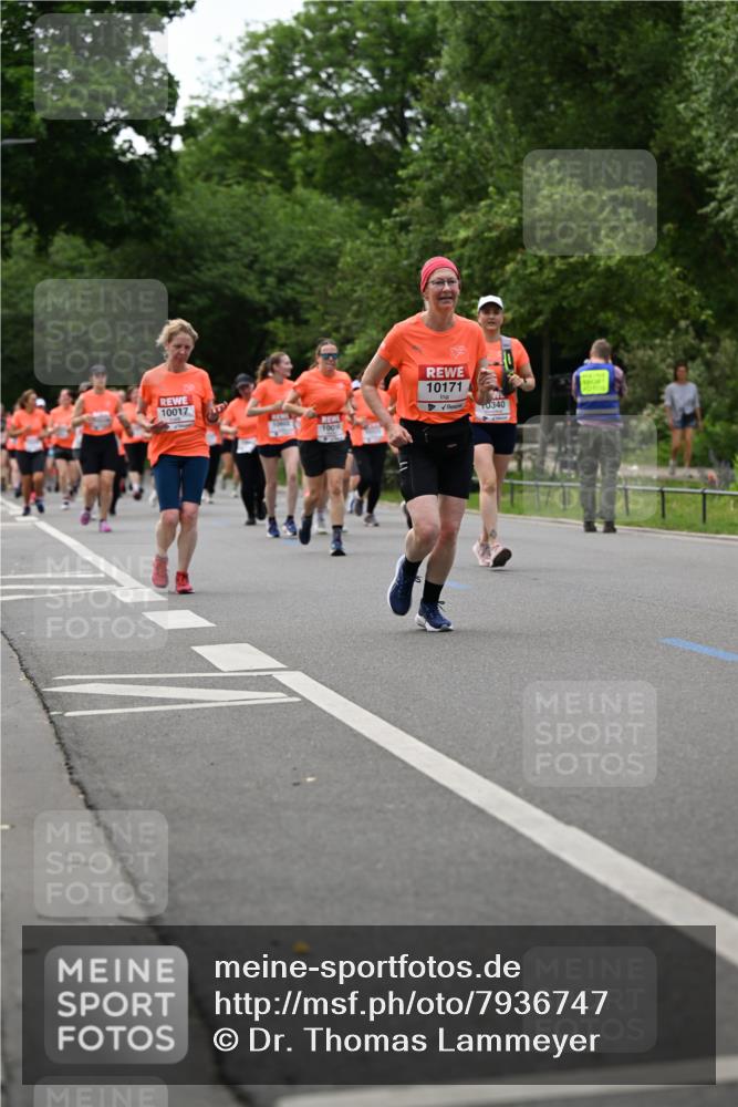 15.06.2025 - REWE Women's Run Dr. Thomas Lammeyer http://msf.ph/oto/7936747 15.06.2025 09:19:31 Laufen 10017, 100, 10171, 0340 meine-sportfotos.de