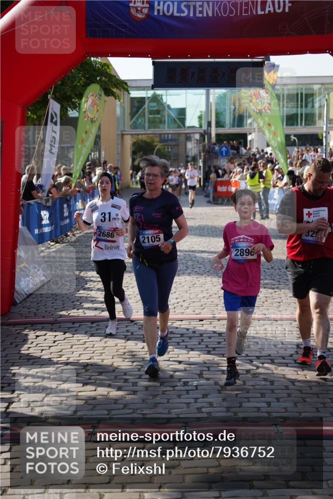 13.06.2025 - Holstenköstenlauf Felixshl http://msf.ph/oto/7936752 13.06.2025 18:04:59 Laufen 2008, 2105, 2686, 2896, 3291 meine-sportfotos.de
