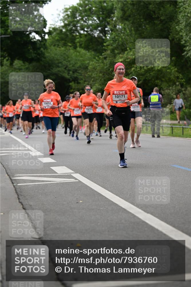 15.06.2025 - REWE Women's Run Dr. Thomas Lammeyer http://msf.ph/oto/7936760 15.06.2025 09:19:32 Laufen 10017, 10171 meine-sportfotos.de