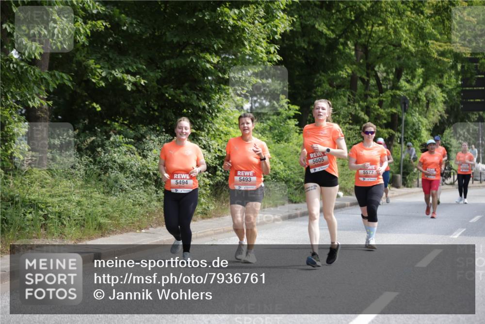 15.06.2025 - REWE Women's Run Jannik Wohlers http://msf.ph/oto/7936761 15.06.2025 10:13:38 Laufen 5494, 5493, 5605, 5577 meine-sportfotos.de