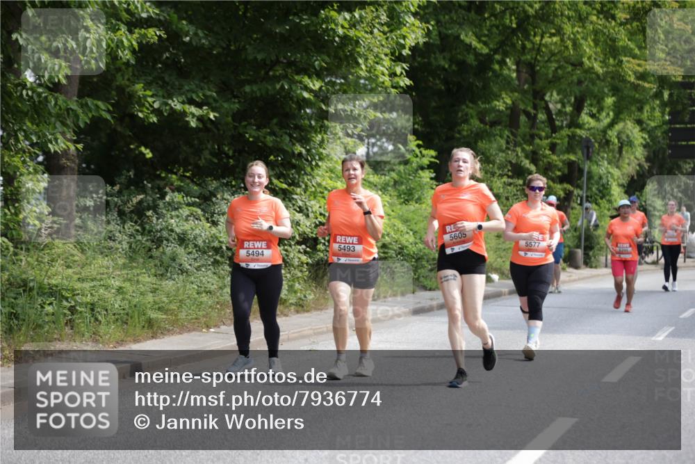 15.06.2025 - REWE Women's Run Jannik Wohlers http://msf.ph/oto/7936774 15.06.2025 10:13:38 Laufen 5494, 5493, 5605, 5577, 5395 meine-sportfotos.de