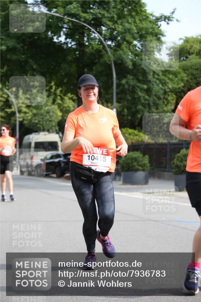 15.06.2025 - REWE Women's Run Jannik Wohlers http://msf.ph/oto/7936783 15.06.2025 09:54:44 Laufen 10415 meine-sportfotos.de