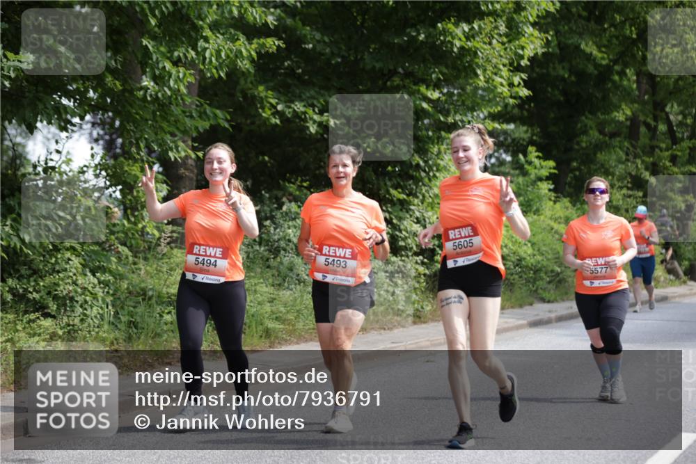 15.06.2025 - REWE Women's Run Jannik Wohlers http://msf.ph/oto/7936791 15.06.2025 10:13:40 Laufen 5494, 5493, 5605, 5577 meine-sportfotos.de