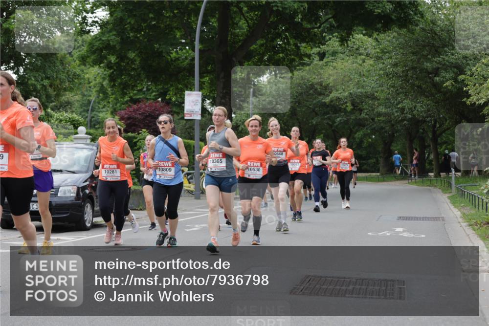 15.06.2025 - REWE Women's Run Jannik Wohlers http://msf.ph/oto/7936798 15.06.2025 08:26:43 Laufen 9, 1, 0668, 10365, 10097, 10809, 10530, 10281 meine-sportfotos.de