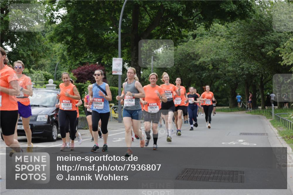 15.06.2025 - REWE Women's Run Jannik Wohlers http://msf.ph/oto/7936807 15.06.2025 08:26:43 Laufen 10365, 10809, 10281, 10530, 10668, 10097, 10271 meine-sportfotos.de