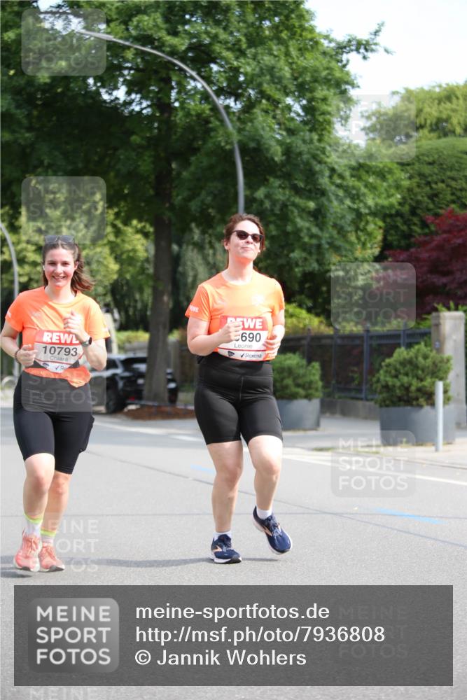15.06.2025 - REWE Women's Run Jannik Wohlers http://msf.ph/oto/7936808 15.06.2025 09:54:48 Laufen 10793, 690 meine-sportfotos.de