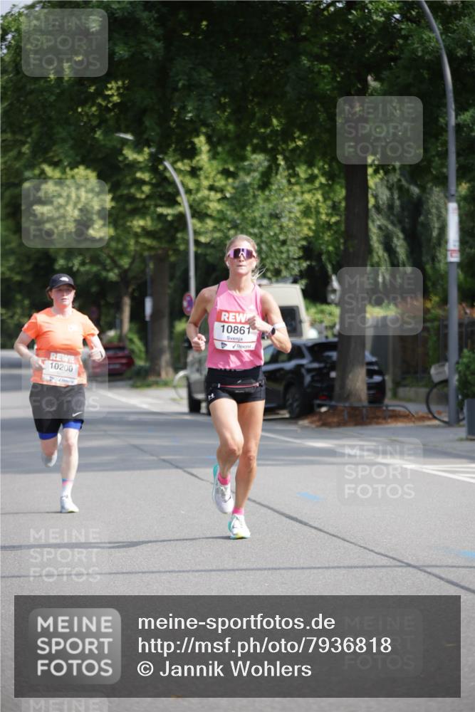 15.06.2025 - REWE Women's Run Jannik Wohlers http://msf.ph/oto/7936818 15.06.2025 08:42:54 Laufen 10200, 10861 meine-sportfotos.de