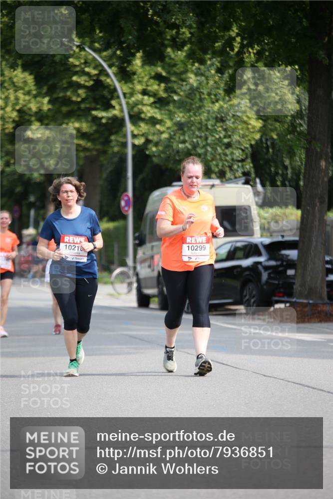15.06.2025 - REWE Women's Run Jannik Wohlers http://msf.ph/oto/7936851 15.06.2025 09:54:52 Laufen 10210, 10299 meine-sportfotos.de