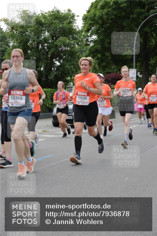 15.06.2025 - REWE Women's Run Jannik Wohlers http://msf.ph/oto/7936878 15.06.2025 08:26:46 Laufen 10365, 9, 1046, 1043, 10530, 10407, 10668, 10103, 10097 meine-sportfotos.de