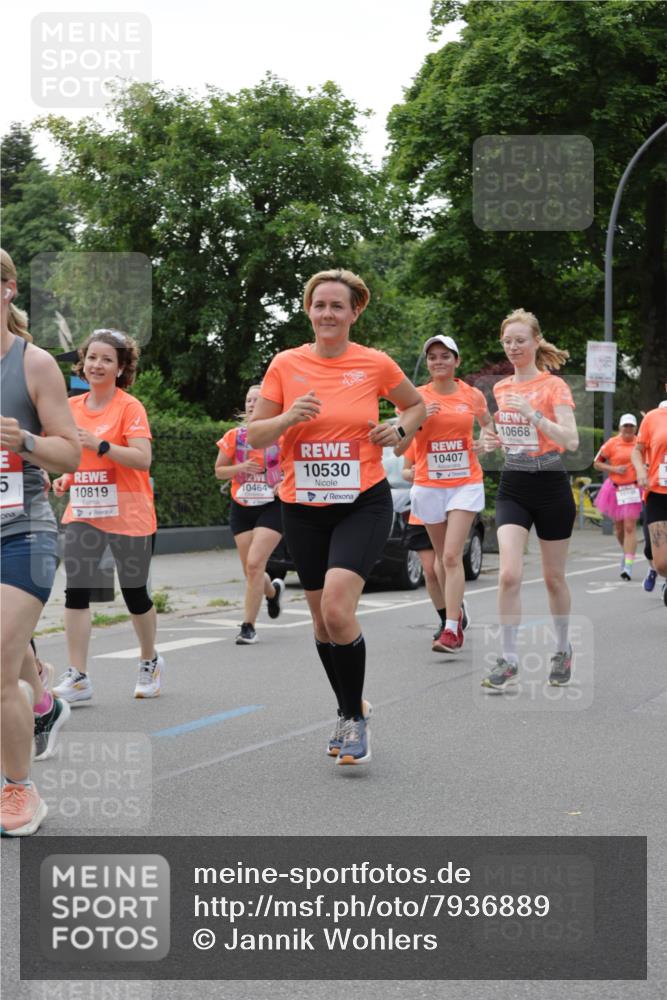 15.06.2025 - REWE Women's Run Jannik Wohlers http://msf.ph/oto/7936889 15.06.2025 08:26:46 Laufen 5, 10819, 10668, 10407, 10530, 10464 meine-sportfotos.de