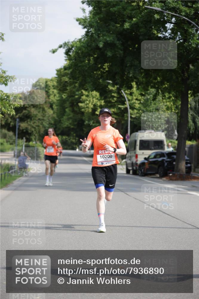 15.06.2025 - REWE Women's Run Jannik Wohlers http://msf.ph/oto/7936890 15.06.2025 08:42:56 Laufen 10200 meine-sportfotos.de