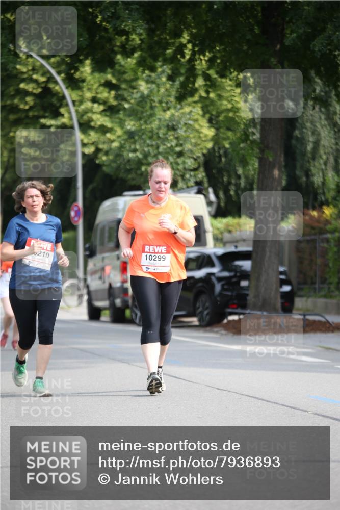 15.06.2025 - REWE Women's Run Jannik Wohlers http://msf.ph/oto/7936893 15.06.2025 09:54:53 Laufen 210, 10299 meine-sportfotos.de