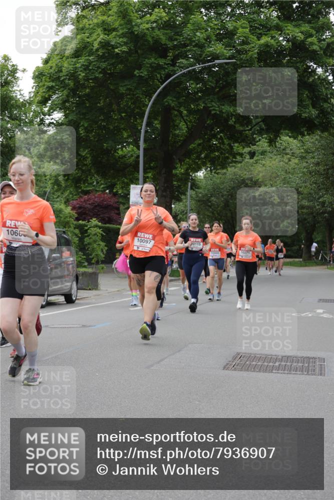 15.06.2025 - REWE Women's Run Jannik Wohlers http://msf.ph/oto/7936907 15.06.2025 08:26:46 Laufen 1066, 10097, 0115, 10860, 10271 meine-sportfotos.de