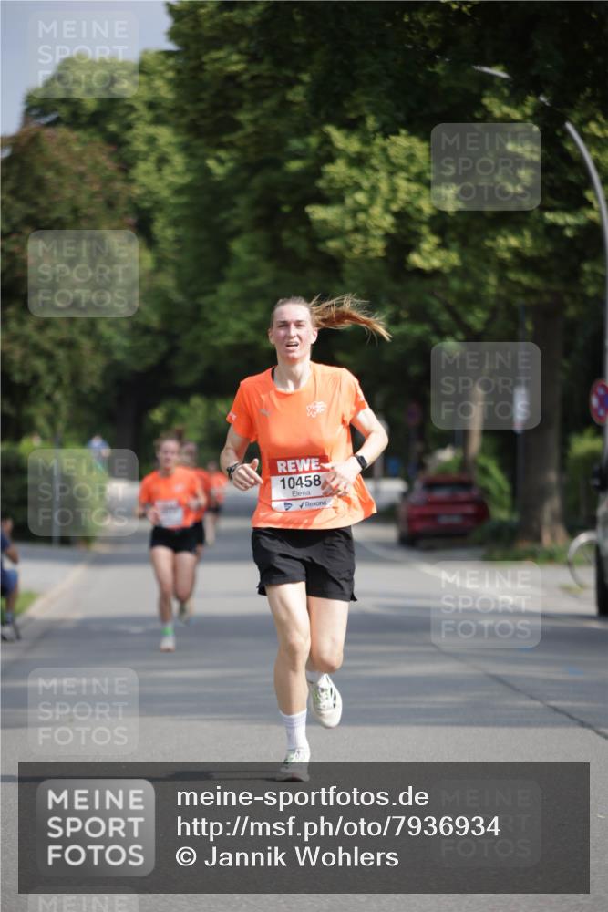 15.06.2025 - REWE Women's Run Jannik Wohlers http://msf.ph/oto/7936934 15.06.2025 08:42:58 Laufen 10458 meine-sportfotos.de
