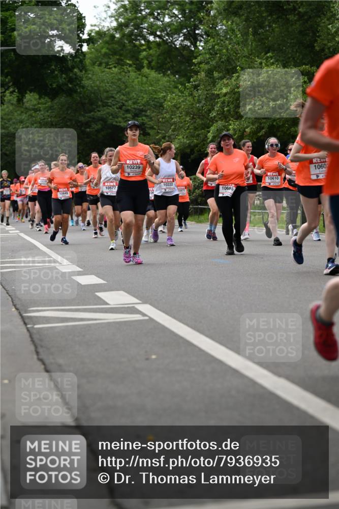 15.06.2025 - REWE Women's Run Dr. Thomas Lammeyer http://msf.ph/oto/7936935 15.06.2025 09:19:36 Laufen 10239, 10577, 10602, 4 meine-sportfotos.de