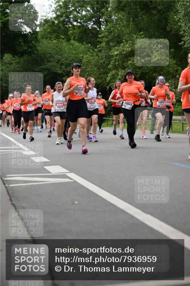 15.06.2025 - REWE Women's Run Dr. Thomas Lammeyer http://msf.ph/oto/7936959 15.06.2025 09:19:36 Laufen 10058, 10649, 10577, 10239, 10222, 0871, 10685, 10610, 0448 meine-sportfotos.de
