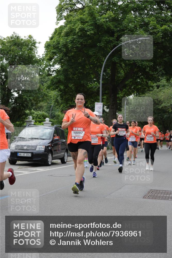 15.06.2025 - REWE Women's Run Jannik Wohlers http://msf.ph/oto/7936961 15.06.2025 08:26:47 Laufen 1043, 10097, 0115, 10271, 10860, 0521 meine-sportfotos.de