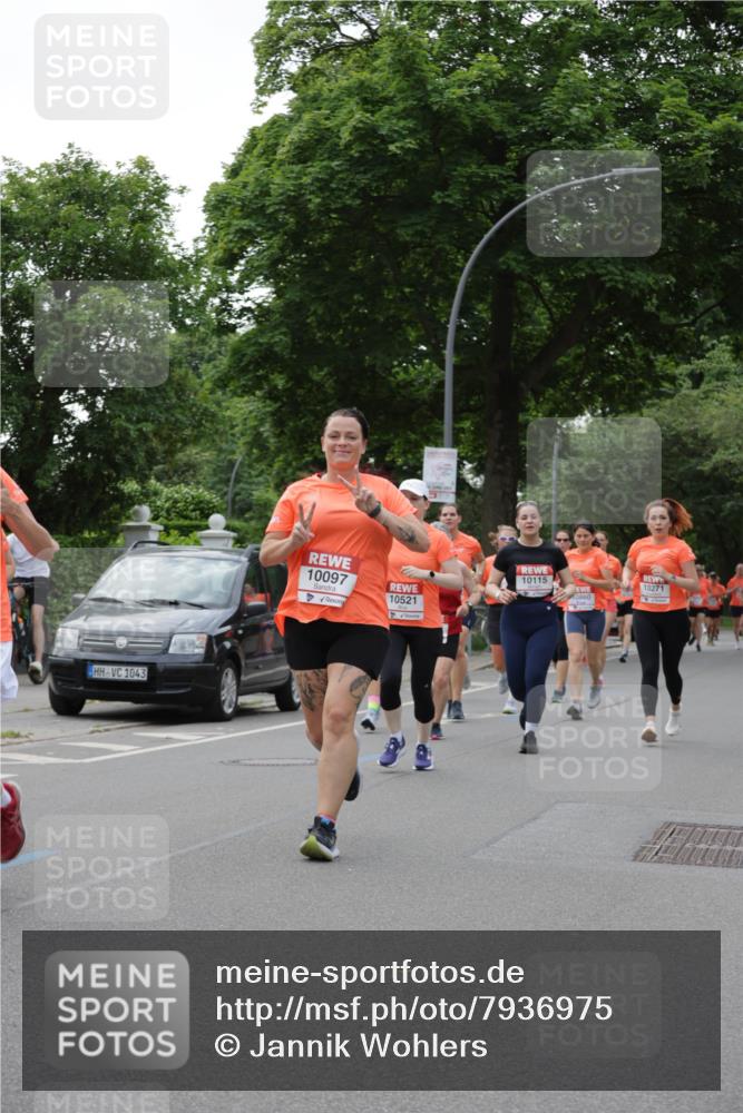 15.06.2025 - REWE Women's Run Jannik Wohlers http://msf.ph/oto/7936975 15.06.2025 08:26:47 Laufen 1043, 10115, 10271, 10097, 10521 meine-sportfotos.de