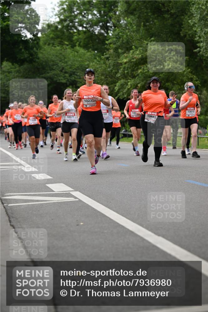 15.06.2025 - REWE Women's Run Dr. Thomas Lammeyer http://msf.ph/oto/7936980 15.06.2025 09:19:37 Laufen 10239, 10685 meine-sportfotos.de