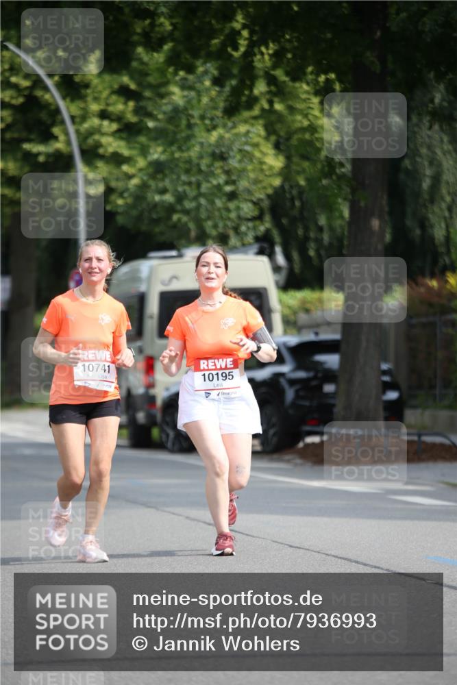 15.06.2025 - REWE Women's Run Jannik Wohlers http://msf.ph/oto/7936993 15.06.2025 09:54:58 Laufen 10741, 10195 meine-sportfotos.de