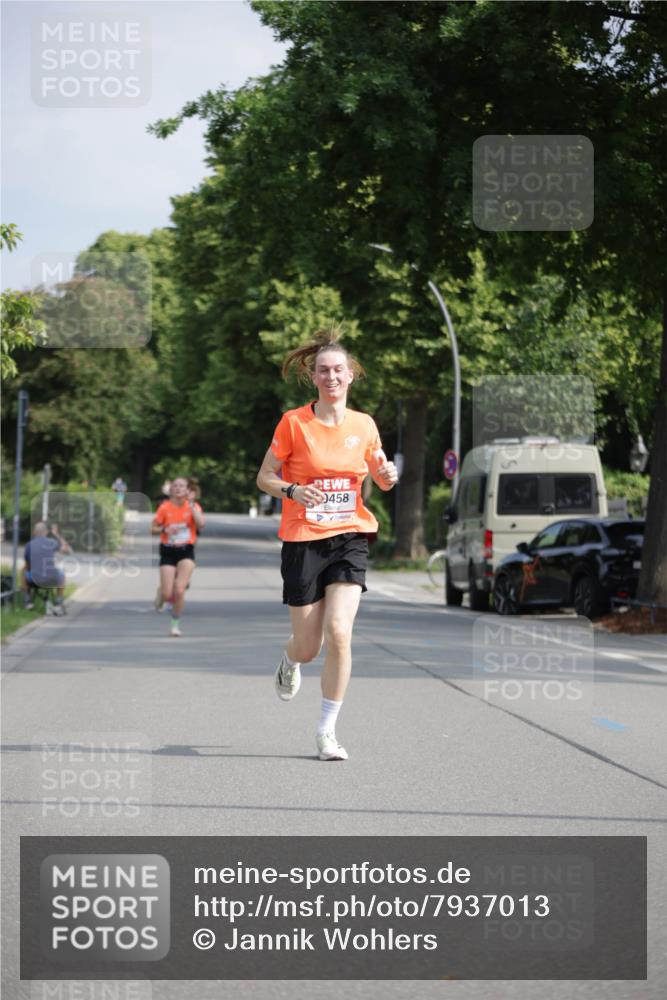 15.06.2025 - REWE Women's Run Jannik Wohlers http://msf.ph/oto/7937013 15.06.2025 08:42:59 Laufen 0458 meine-sportfotos.de