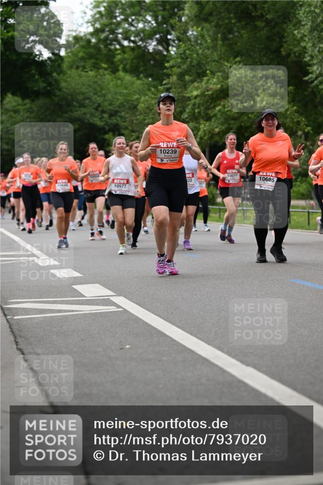 15.06.2025 - REWE Women's Run Dr. Thomas Lammeyer http://msf.ph/oto/7937020 15.06.2025 09:19:37 Laufen 10577, 10239, 10685 meine-sportfotos.de