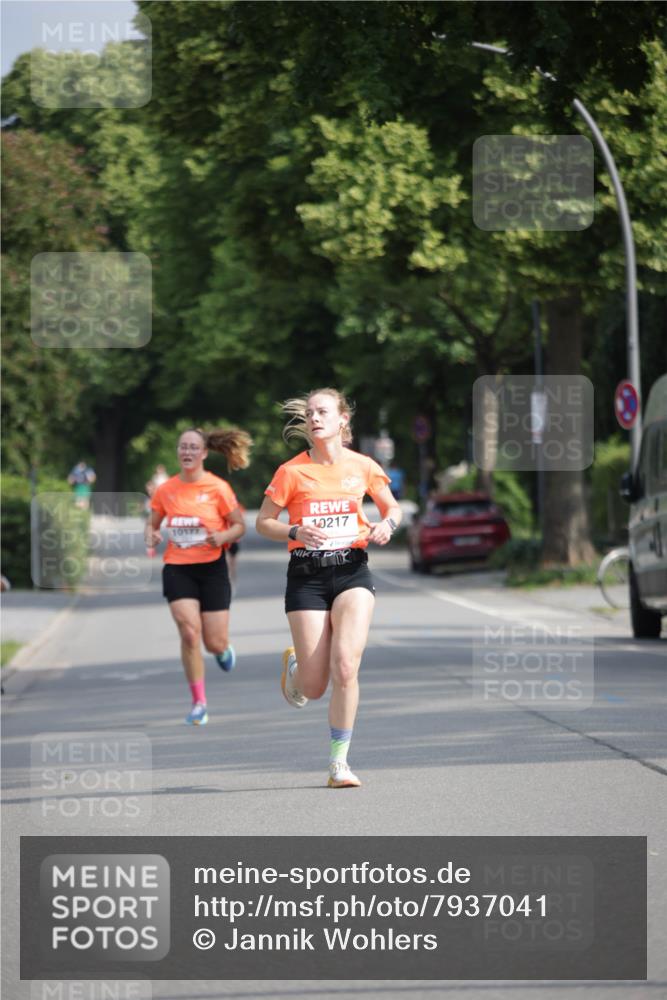 15.06.2025 - REWE Women's Run Jannik Wohlers http://msf.ph/oto/7937041 15.06.2025 08:43:02 Laufen 10177, 10217 meine-sportfotos.de