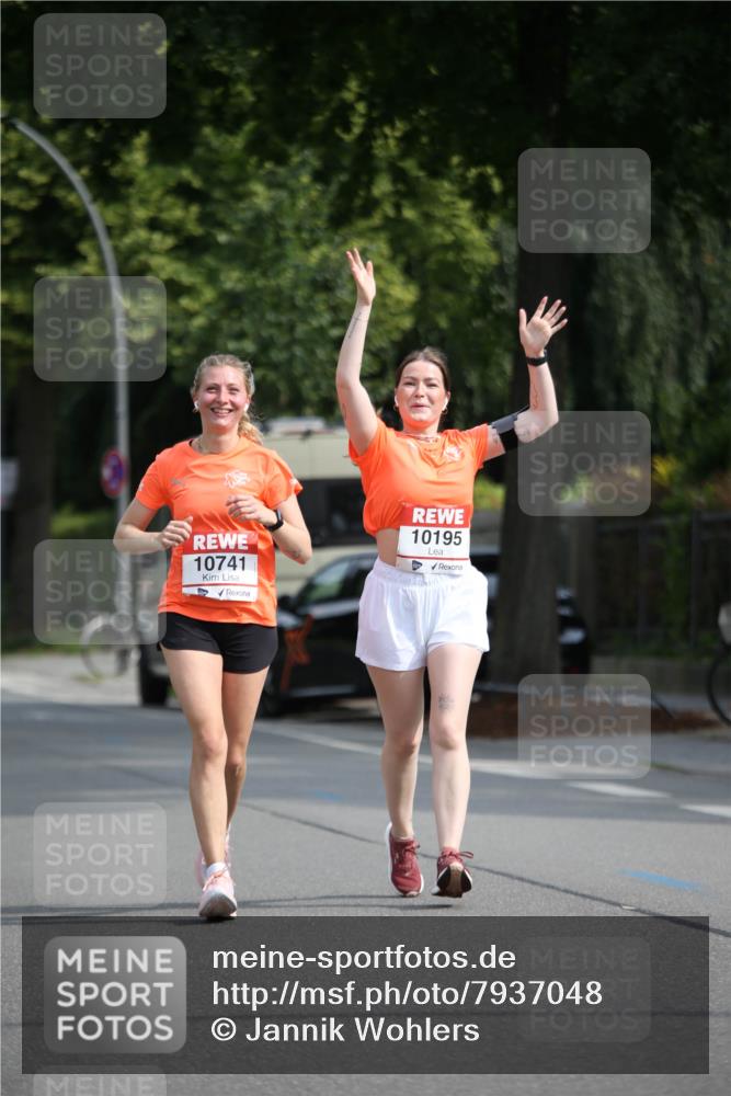 15.06.2025 - REWE Women's Run Jannik Wohlers http://msf.ph/oto/7937048 15.06.2025 09:54:59 Laufen 10741, 10195 meine-sportfotos.de