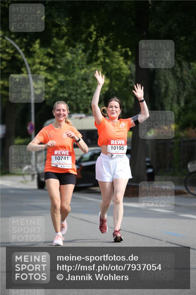 15.06.2025 - REWE Women's Run Jannik Wohlers http://msf.ph/oto/7937054 15.06.2025 09:54:59 Laufen 10741, 10195 meine-sportfotos.de