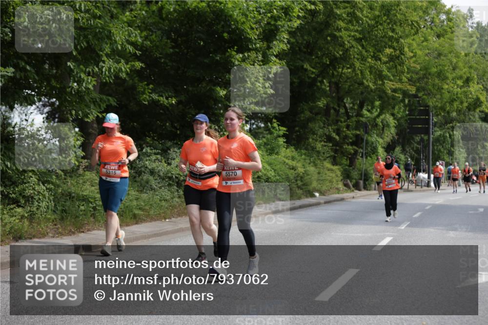 15.06.2025 - REWE Women's Run Jannik Wohlers http://msf.ph/oto/7937062 15.06.2025 10:13:49 Laufen 5315, 5570, 5093 meine-sportfotos.de