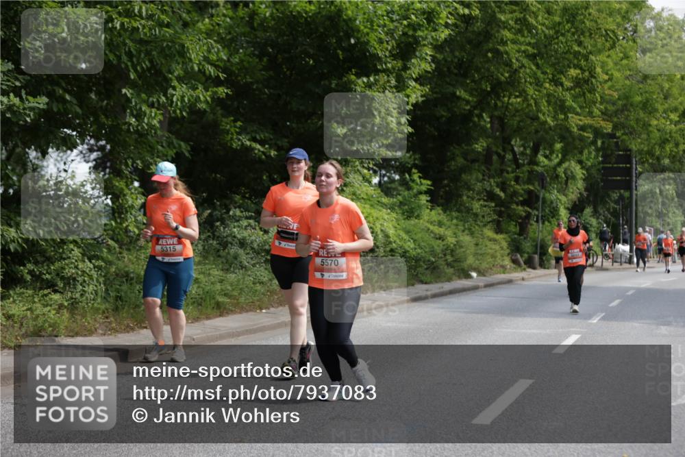 15.06.2025 - REWE Women's Run Jannik Wohlers http://msf.ph/oto/7937083 15.06.2025 10:13:49 Laufen 5315, 5570, 5093 meine-sportfotos.de