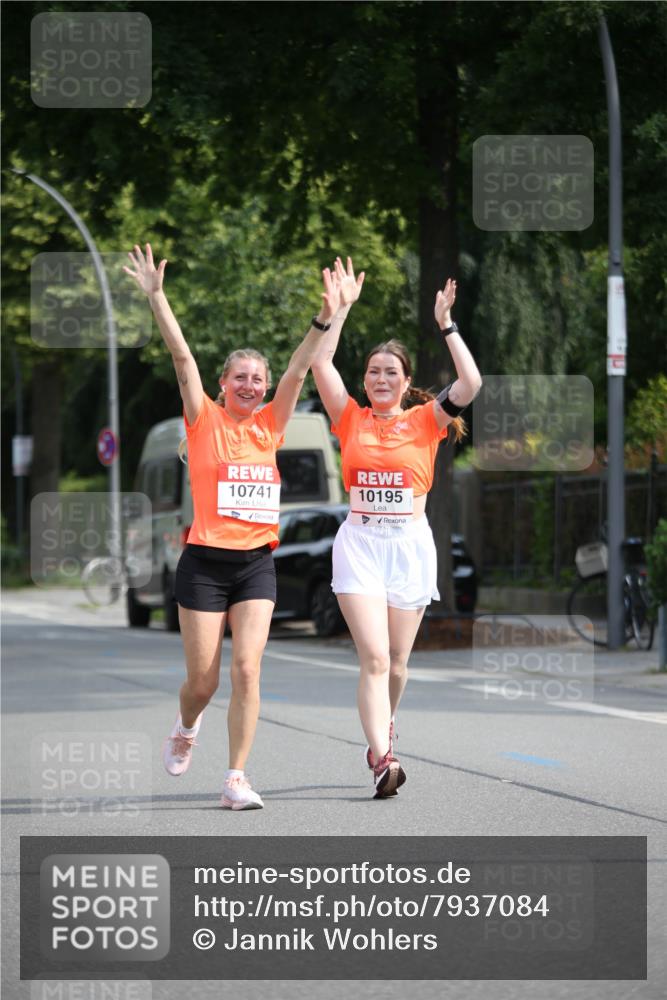 15.06.2025 - REWE Women's Run Jannik Wohlers http://msf.ph/oto/7937084 15.06.2025 09:54:59 Laufen 10741, 10195 meine-sportfotos.de
