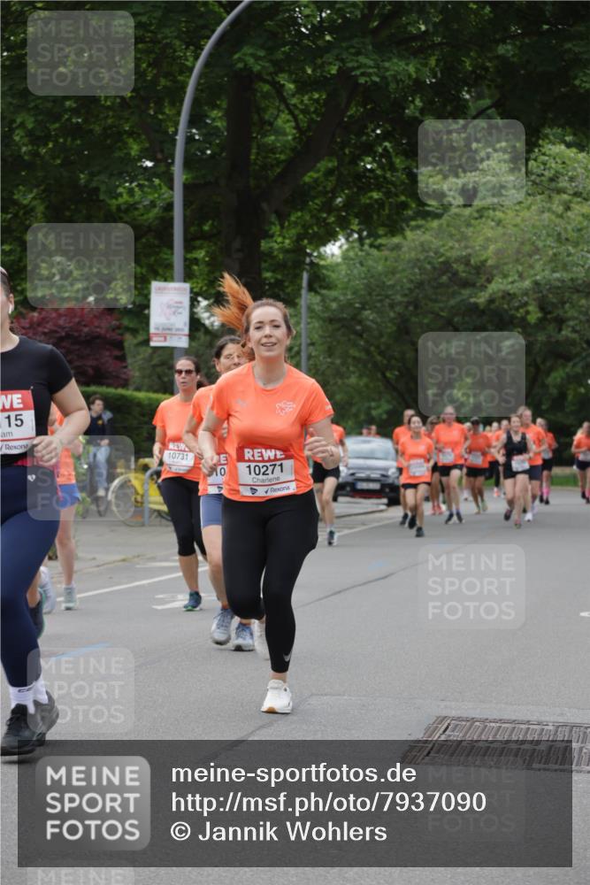 15.06.2025 - REWE Women's Run Jannik Wohlers http://msf.ph/oto/7937090 15.06.2025 08:26:49 Laufen 5, 15, 4007, 10271 meine-sportfotos.de