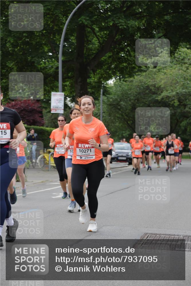 15.06.2025 - REWE Women's Run Jannik Wohlers http://msf.ph/oto/7937095 15.06.2025 08:26:49 Laufen 15, 10732, 10, 10271 meine-sportfotos.de