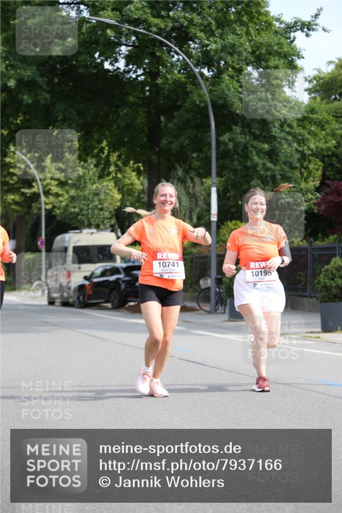 15.06.2025 - REWE Women's Run Jannik Wohlers http://msf.ph/oto/7937166 15.06.2025 09:55:01 Laufen 10741, 10195 meine-sportfotos.de
