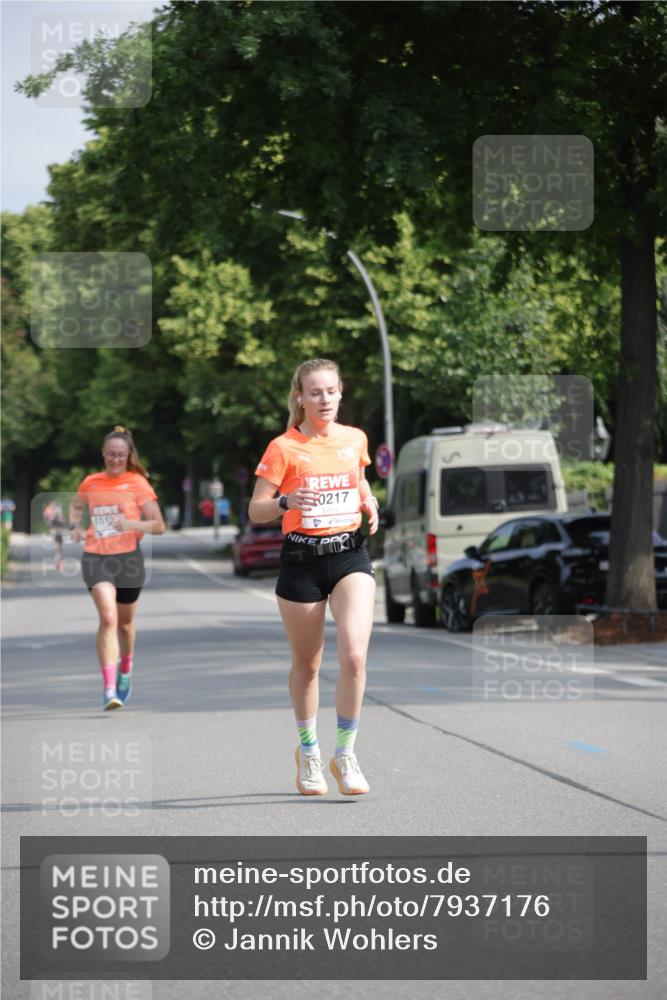 15.06.2025 - REWE Women's Run Jannik Wohlers http://msf.ph/oto/7937176 15.06.2025 08:43:04 Laufen 0217 meine-sportfotos.de