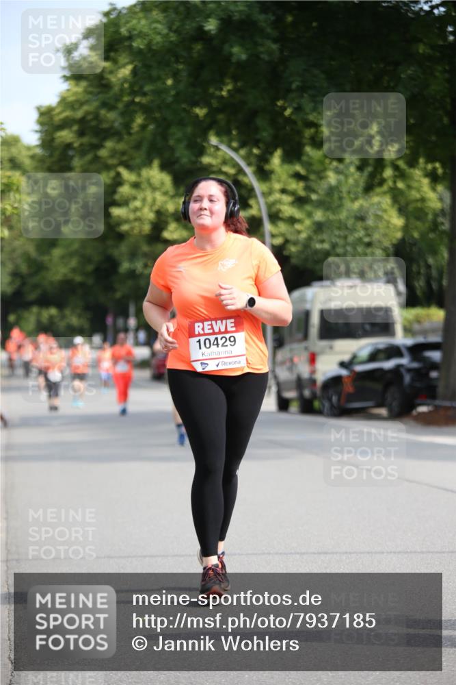 15.06.2025 - REWE Women's Run Jannik Wohlers http://msf.ph/oto/7937185 15.06.2025 09:55:02 Laufen 10429 meine-sportfotos.de