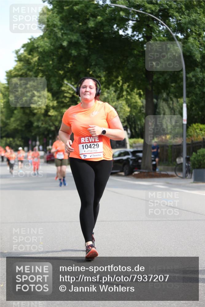 15.06.2025 - REWE Women's Run Jannik Wohlers http://msf.ph/oto/7937207 15.06.2025 09:55:02 Laufen 10429 meine-sportfotos.de