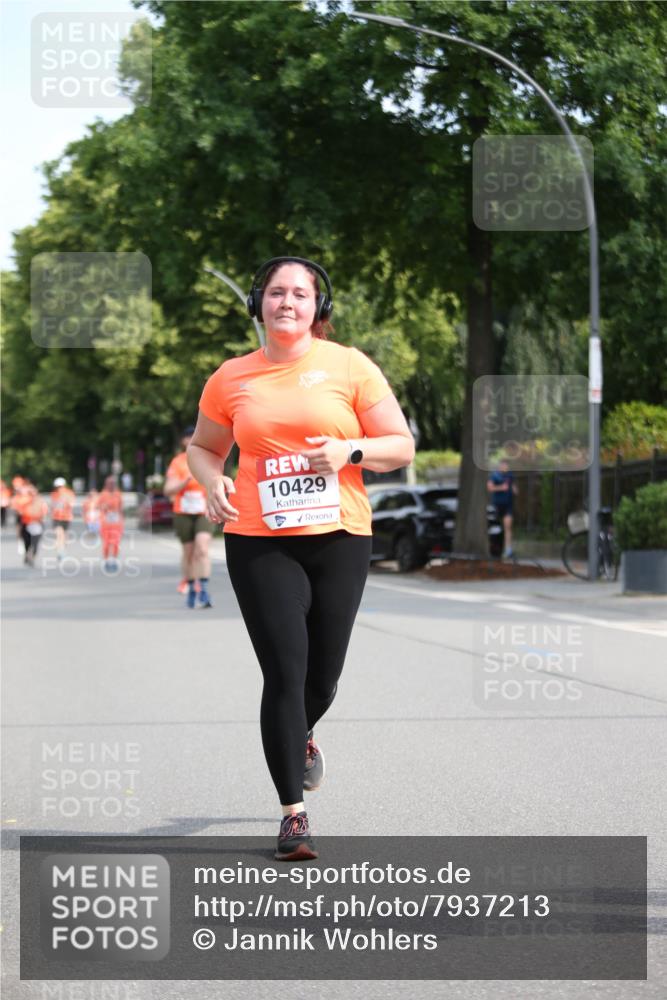 15.06.2025 - REWE Women's Run Jannik Wohlers http://msf.ph/oto/7937213 15.06.2025 09:55:03 Laufen 10429 meine-sportfotos.de