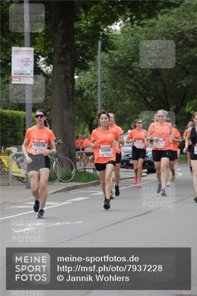 15.06.2025 - REWE Women's Run Jannik Wohlers http://msf.ph/oto/7937228 15.06.2025 08:26:52 Laufen 15, 2025, 10416, 10569, 10376, 10579 meine-sportfotos.de