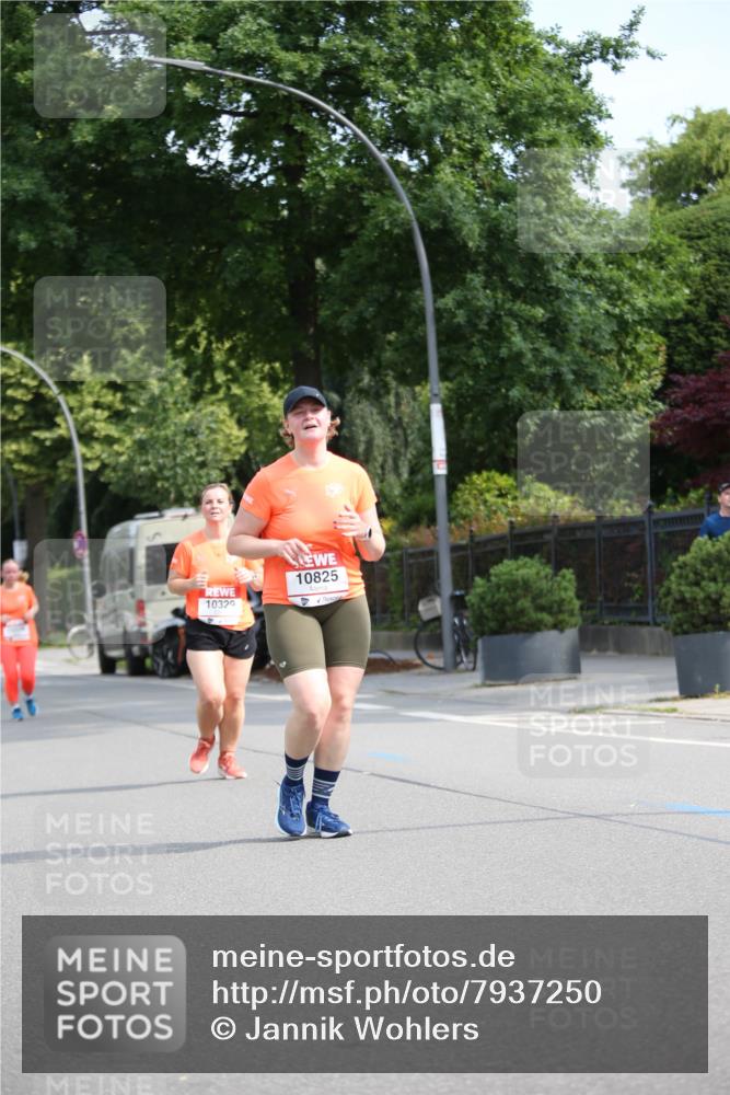 15.06.2025 - REWE Women's Run Jannik Wohlers http://msf.ph/oto/7937250 15.06.2025 09:55:09 Laufen 10825 meine-sportfotos.de